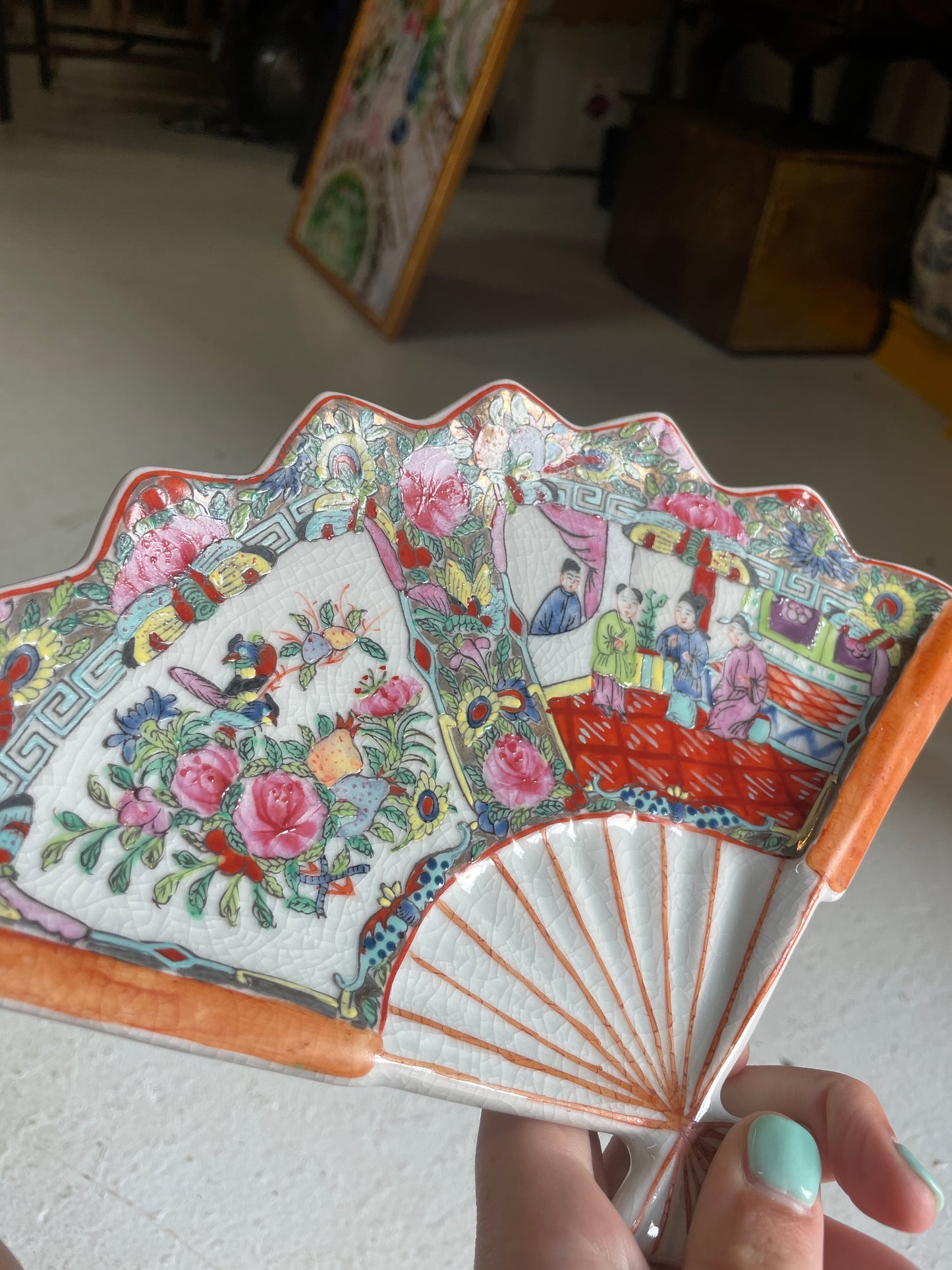 Famille Rose MedallionFan Plate