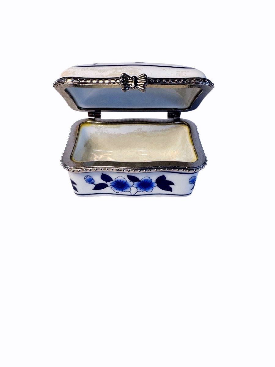 Vintage Blue and White Floral Porcelain Hinged Trinket Box