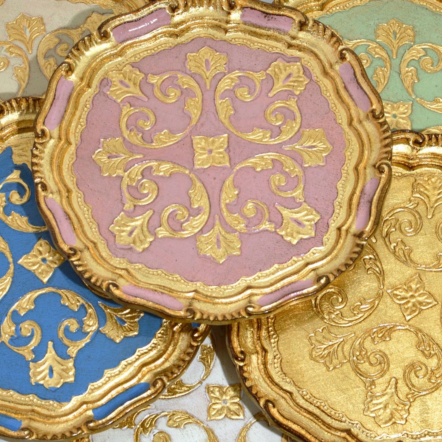 Florentine Carved Gilded Wood Circle Tray, Made in Italy: White / Small