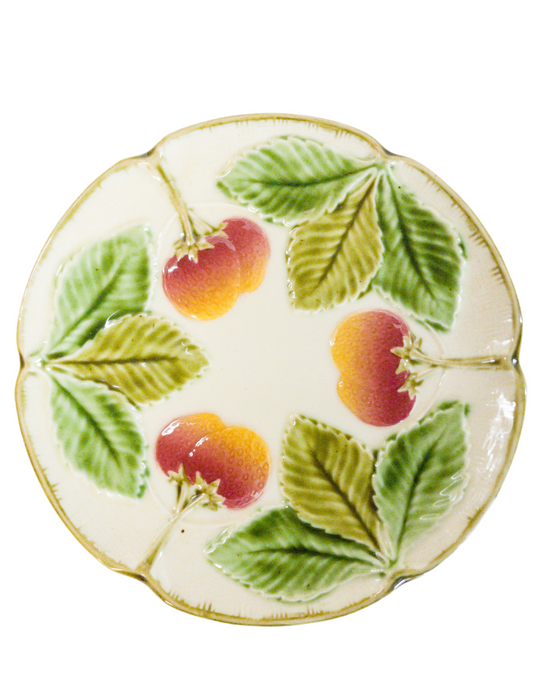 Majolica Strawberry Plate
