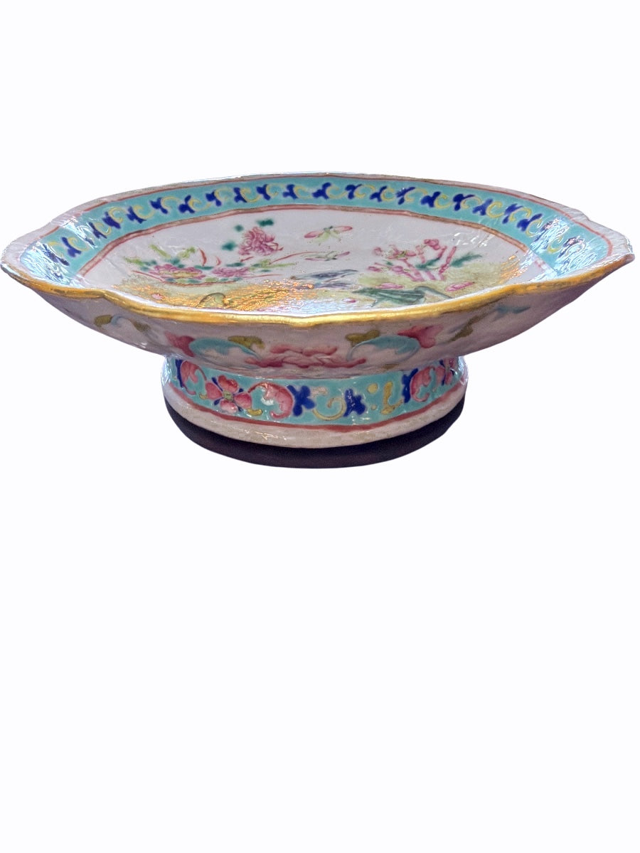 19thC Chinese Famille Rose Porcelain Dish with Frog & Lotus